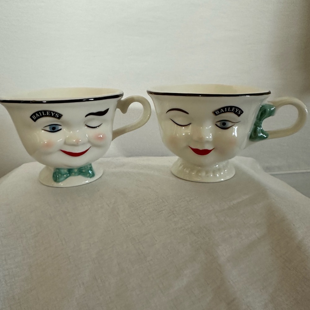 Winking Face Mugs - Cream and Green